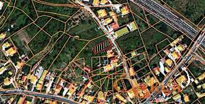 Zvezdara, V M Lug, nedaleko od autoputa, plac 5 ari ..